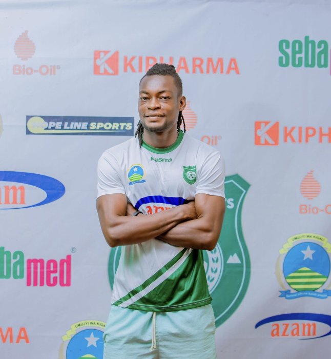 Umukinnyi wa Kiyovu Sports yafatiriye ibikoresho by'ikipe kugira ngo imwishyure