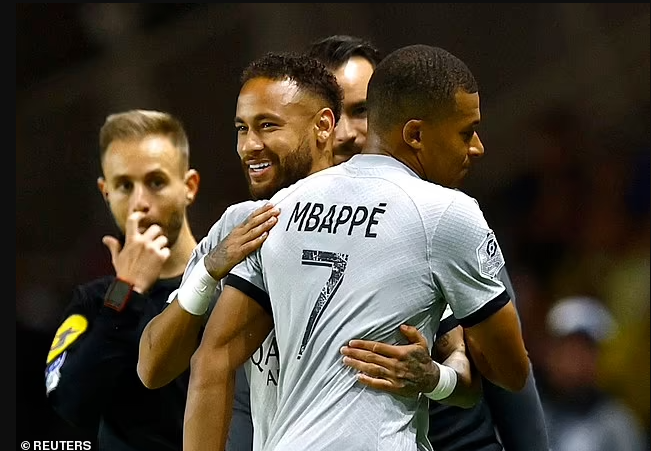 Kylian Mbappe yemeje ko umubano we na Neymar Jr ari akazuyazi