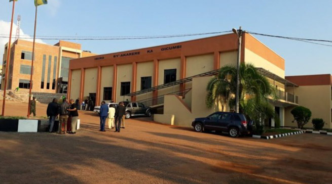 Gicumbi: Umugore w'imyaka 33 yanitse imyenda ku nsinga z'amashanyarazi ahita ahasiga ubuzima