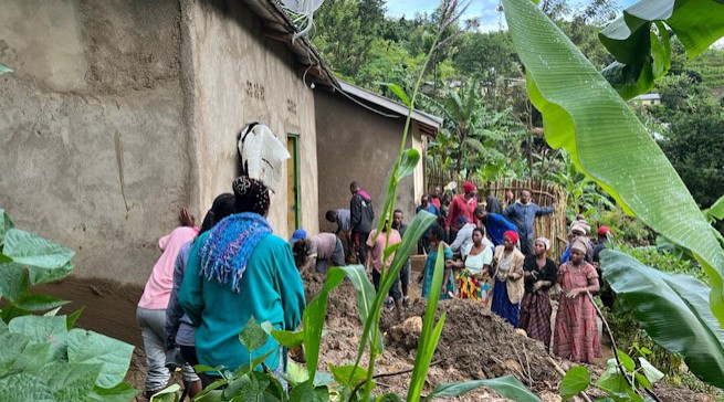  Imiryango igera 370 igiye kwimuka igitaraganya 