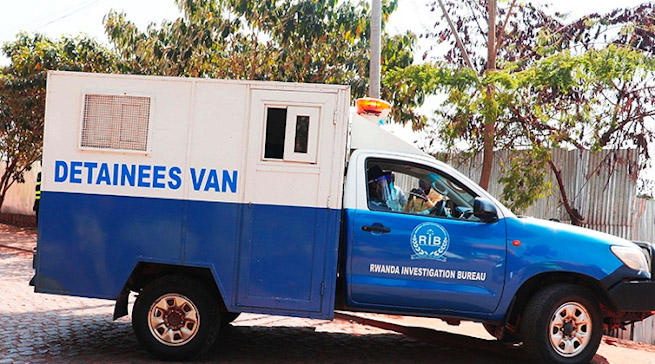 Abanyamahanga batatu bafungiwe i Kigali kubera ubucuruzi bw'amafaranga butemewe