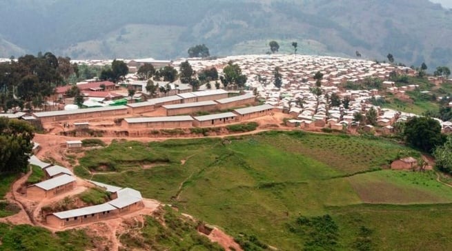Umuyobozi wa UNHCR yasuye impunzi z'Abanyekongo zicumbikiwe muri Nkamira