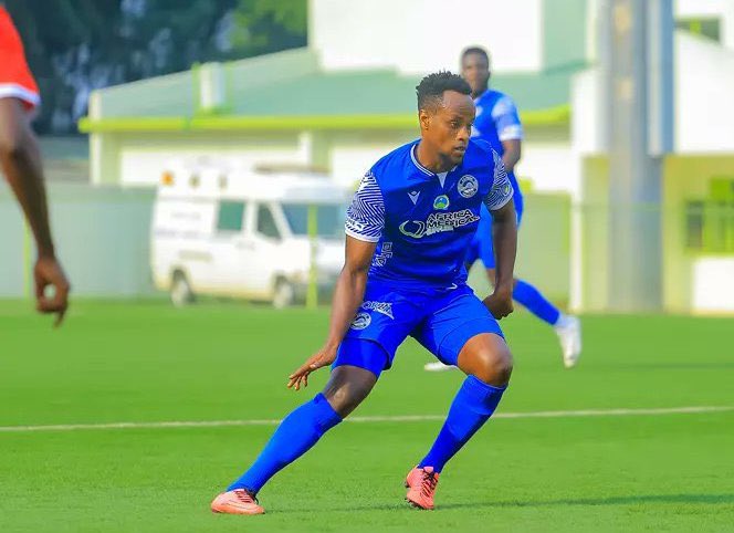 Rayon Sports yaguze umukinnyi wo hagati ufite ubuhanga butangaje,irekura umunyamahanga [YAVUGURUWE]