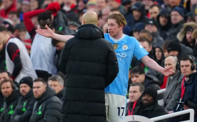 Guardiola yahishuye impamvu yasimbuje de Bruyne hakiri kare