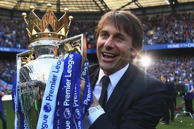 Chelsea FC irashaka kugarura umutoza wayinyuzemo ngo asimbure Pochettino