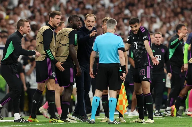 Umutoza Tuchel na benshi mu bakunzi ba ruhago barakajwe n'imisifurire yarengeye Real Madrid