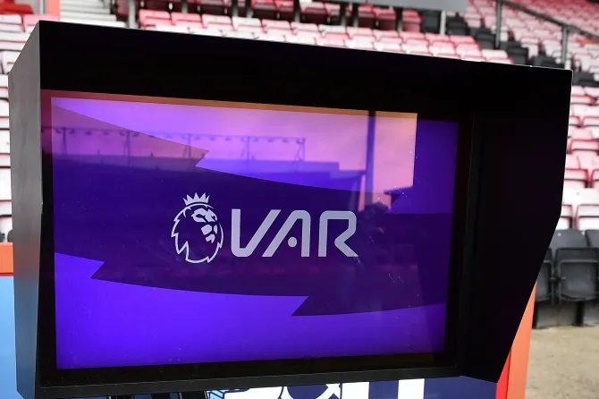 Byarangiye amakipe yo muri Premier League atoye ko VAR igumaho