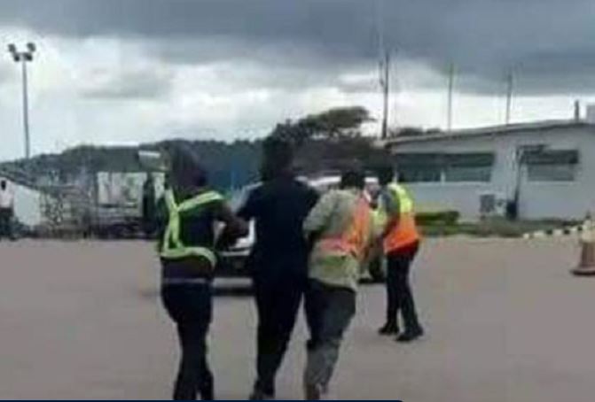 Uganda: Polisi yataye muri yombi Bobi Wine utavuga rumwe na Museveni