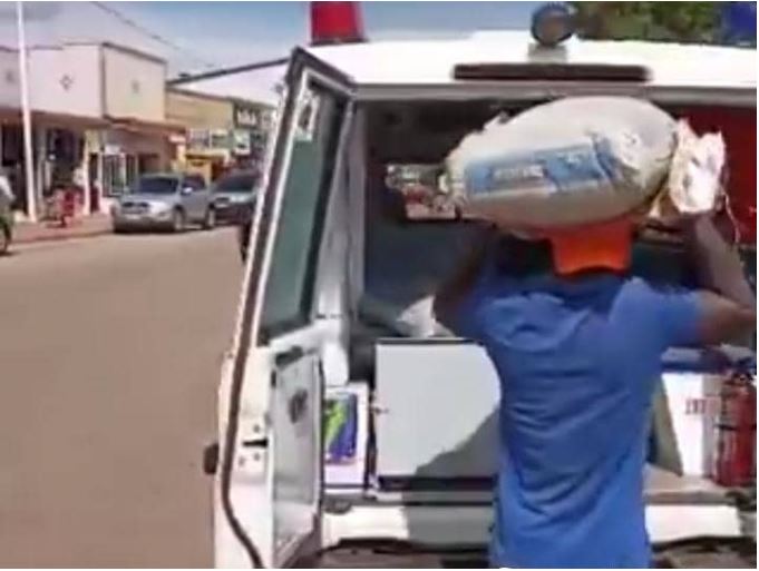 Umubikira Nyiraminani Bellancilla wapakije sima muri Ambulance yafunzwe