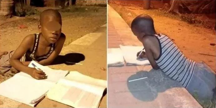 Kenya: Umwana wafotowe ari gukorera umukoro wo ku ishuri ku matara yo ku muhanda yakoze ku mutima benshi