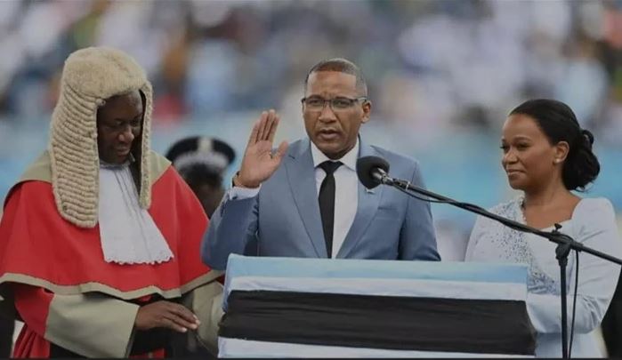 Botswana: Perezida Duma Boko yarahiriye kuyobora igihugu