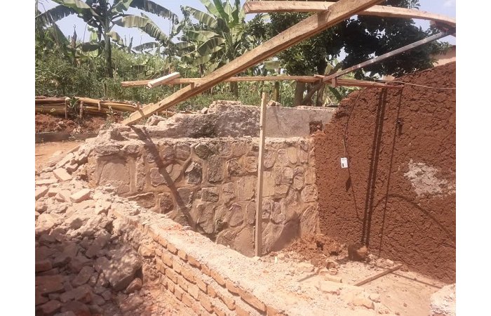 Gasabo: Bashatse guhohotera ushinzwe imyubakire mu murenge bashinja kubaka ruswa yarangiza akaza kubasenyera
