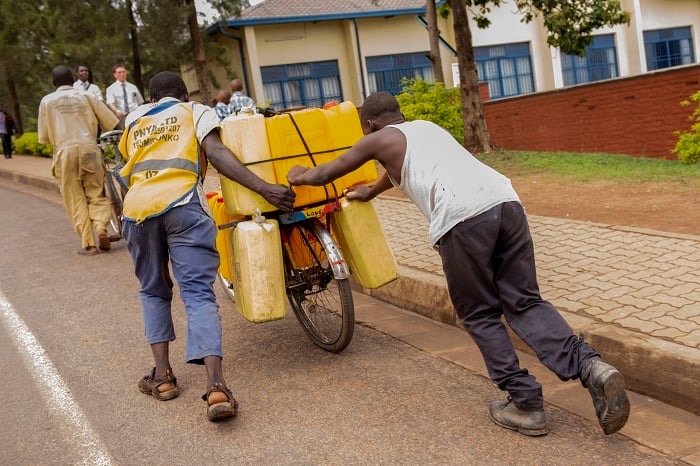 MININFRA yijeje gukemura burundu ibura ry'amazi mu myaka 2