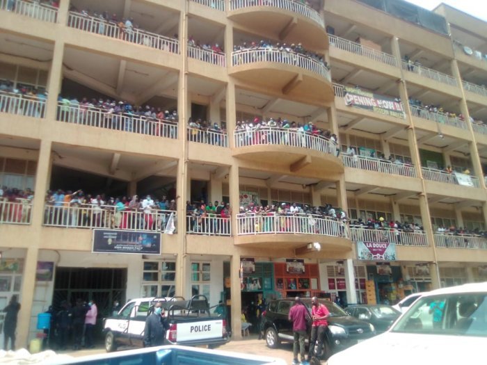 Ubuyobozi bw'isoko ry'Inkundamahoro bwafashe ingamba zikumira abakomeje kuryiyahuriraho
