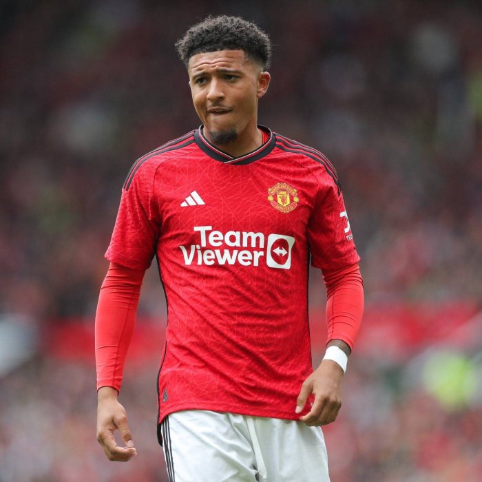 Jadon Sancho akomeje gusuzugura umutoza Ten Hag wamuhaye ibihano bikomeye