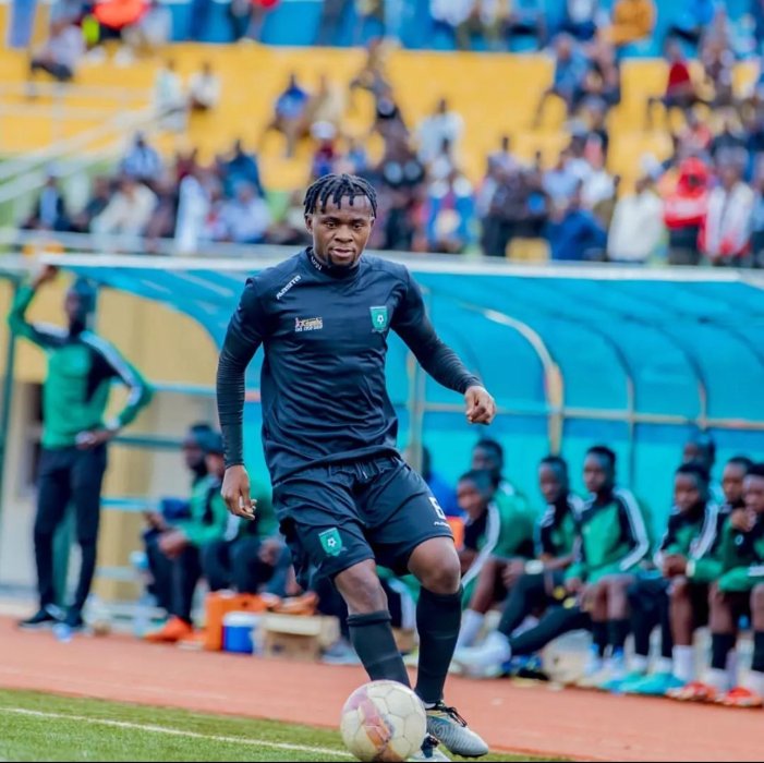 Rayon Sports mu biganiro n'umukinnyi wo hagati w'Umurundi