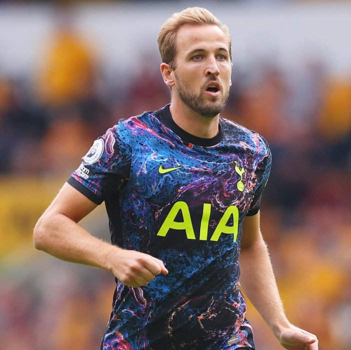 Harry Kane yahisemo kuguma muri Tottenham bituma Manchester City ishaka rutahizamu w'umunyabigwi