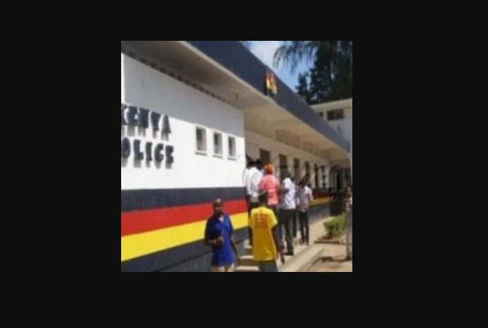 Umupolisi yirasiye kuri Sitatiyo ya Polisi kubera umukunzi we