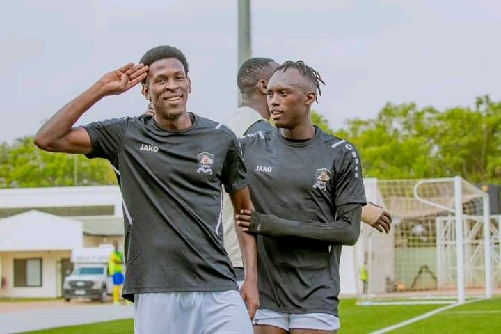 APR FC yafashijwe n'abanyamahanga gutsinda Mukura VS mu mukino wa gicuti