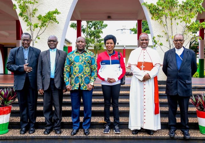 Perezida Ndayishimiye yakiriye Karidinali Antoine Kambanda wasuye u Burundi