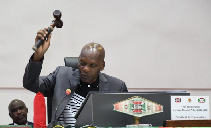 Burundi: Abadepite mu mazi abira 