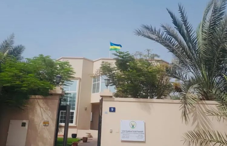 Abanyarwanda baba mu Bihugu biri kwibasirwa n'ibitero bya Iran bagiriwe inama