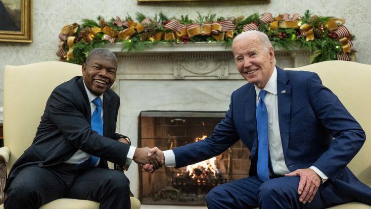 Perezida Biden ategerejwe mu ruzinduko azagirira muri Angola