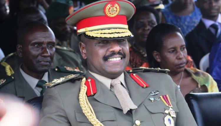 Umuhungu wa Perezida Museveni Lt Gen Muhoozi Kainerugaba yasezeye mu gisirikare cya Uganda