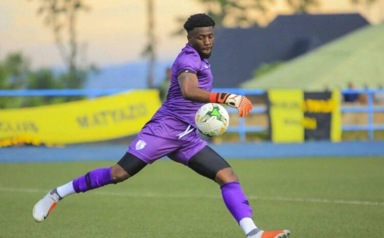 Kwizera Olivier yavuze ku kwirukanwa mu mwiherero w'Amavubi yigarika Rayon Sports