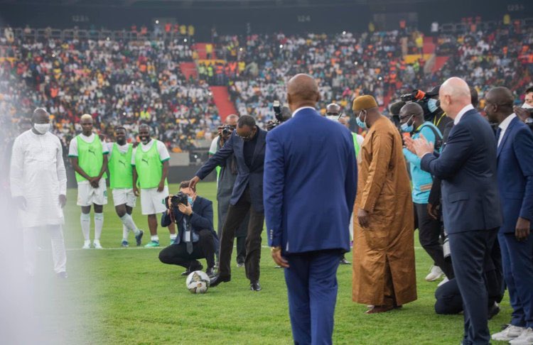 Perezida Kagame agiye guhabwa "igihembo cy'Ubudashyikirwa" na CAF