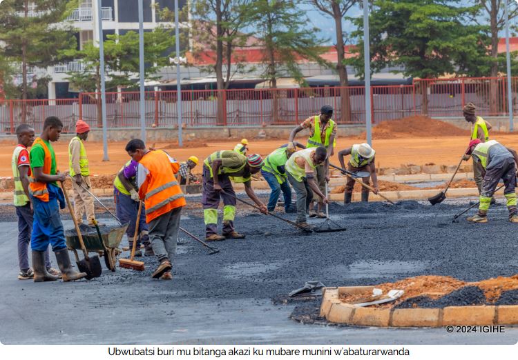 Umubare w'abafite akazi mu Rwanda wariyongereye, ugera kuri 53,8 %
