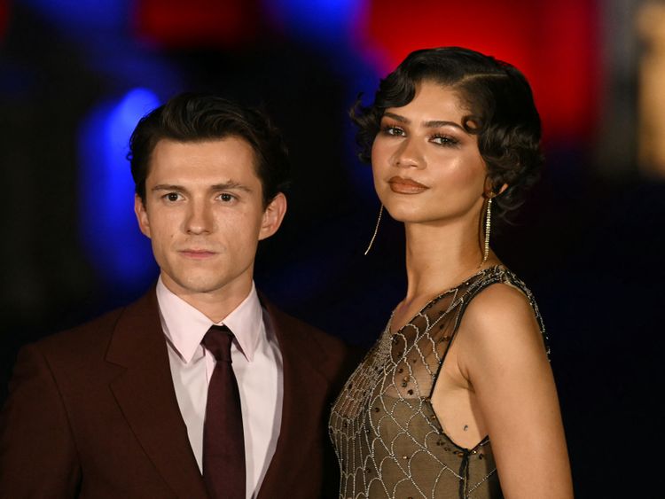 Zendaya yaciye amarenga akomeye yemeza ko yamaze gushyingiranwa na Tom Holland