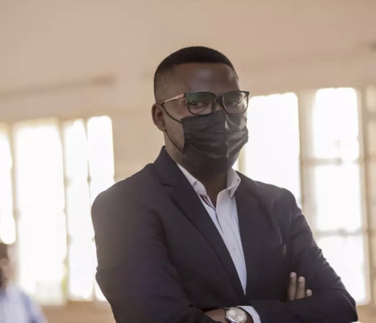 Abanyapolitiki bari inshuti za Bamporiki ntabwo bamusura muri Gereza