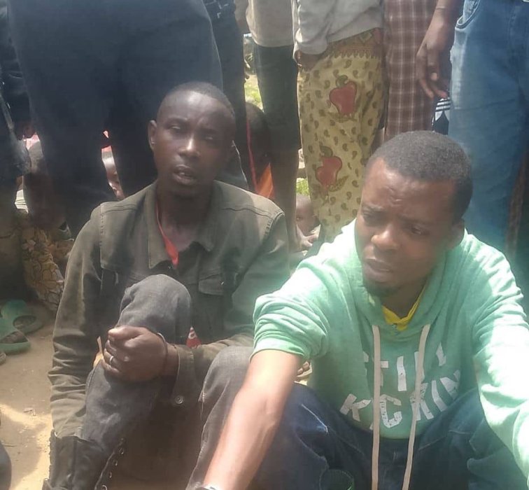 Rubavu: Abaturage bafashe babiri biyise abapolisi baje kubambura