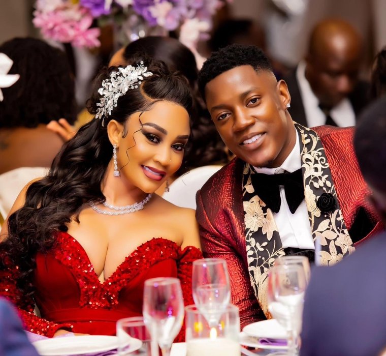 Shakib avuga ko yatunguwe no gusendwa n'umugore we Zari akoresheje imbuga nkoranyambaga