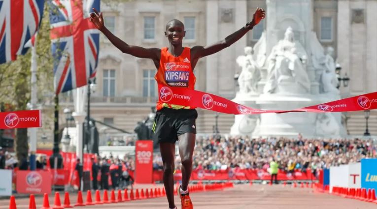 Kenya: Umusore wakinaga Marathon yaguye hasi apfa asoje irushanwa