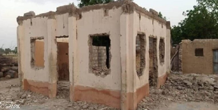 Polisi yafashe Umusore amaze kwiba amabati n'inzugi z'imisigiti 14