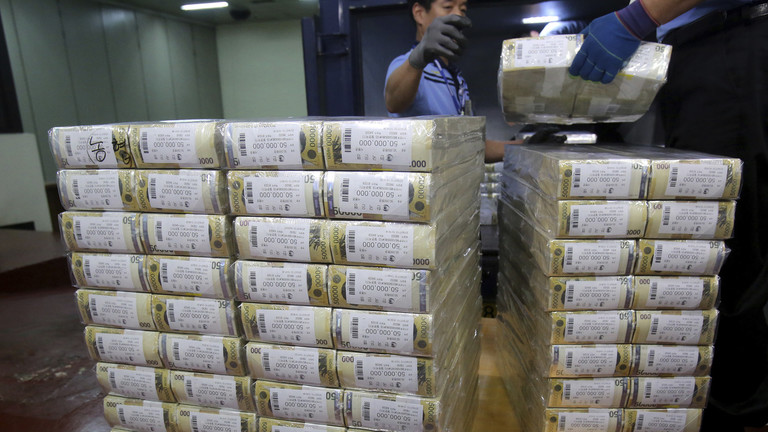 Koreya y'Epfo igiye guha abaturage bayo amafaranga y'ubuntu
