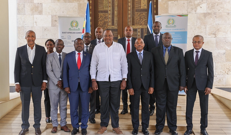 Kenyatta yatumije inama y'igitaraganya kubera umutekano wa RDC ukomeje kuzamba