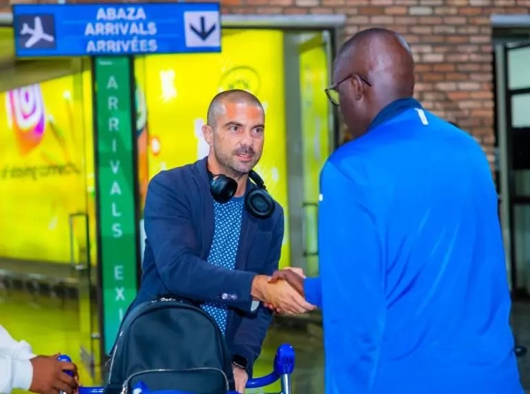 Umutoza Jullien Mette yasezeye ku bafana ba Rayon Sports 