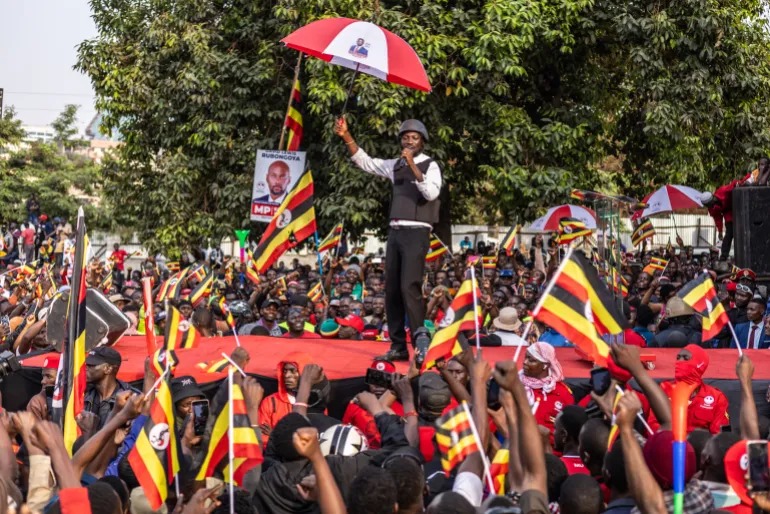 Bobi Wine yavuze ko afite ibimenyetso by'uburiganya bwabaye mu matora ya Perezida