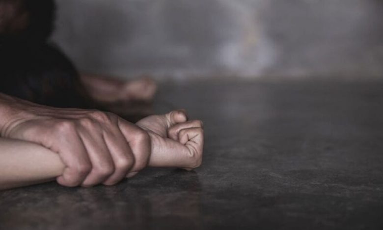 Umwana w'imyaka 13 yahishuye ko yasambanyijwe na se na sekuru 