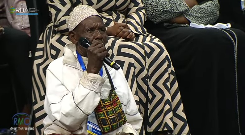 Umusaza w'imyaka 80 yatakambiye Perezida Kagame ati ‘ndashonje'