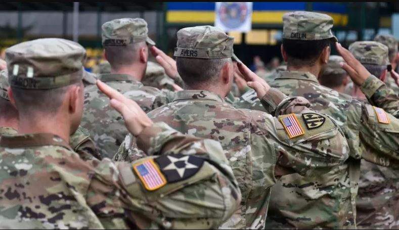 Abasirikare ba USA bambariye uruganda bajya gutabara Ukraine