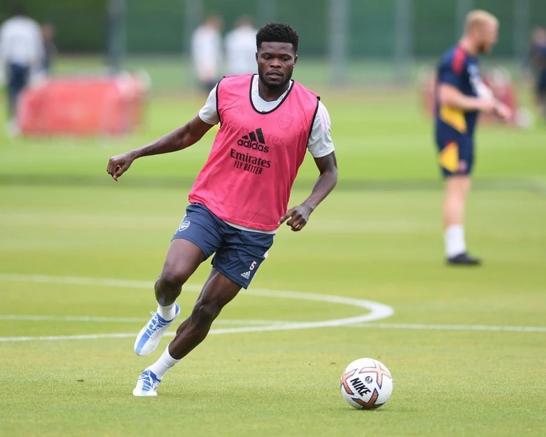 Biravugwa: Thomas Partey amerewe nabi cyane n'umukunzi we ushaka kumufungisha