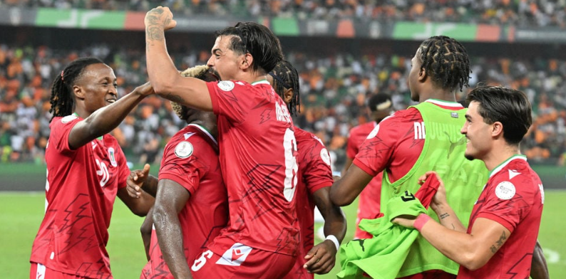 #AFCON2023:Ibyishimo byatumye Perezida arushanwa n'umuhungu we guha ikipe agahimbazamusyi