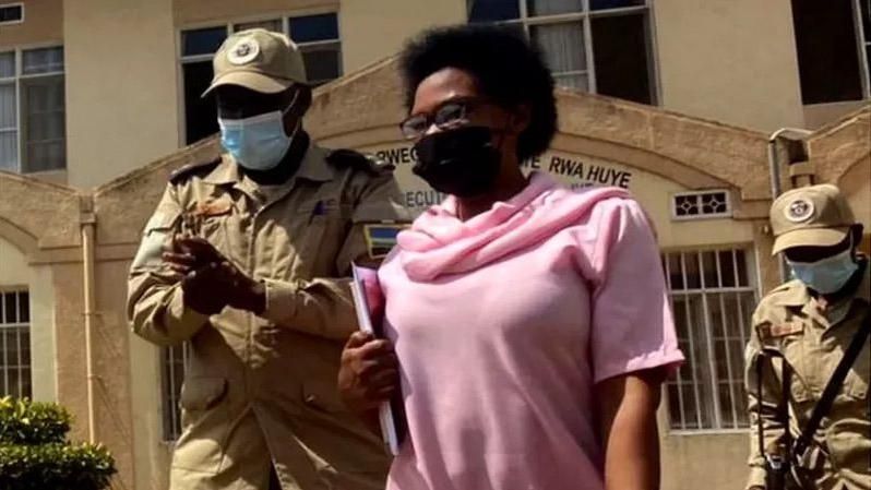 Abunganira Munyenyezi bazamuye impaka ku batangabuhamya 
