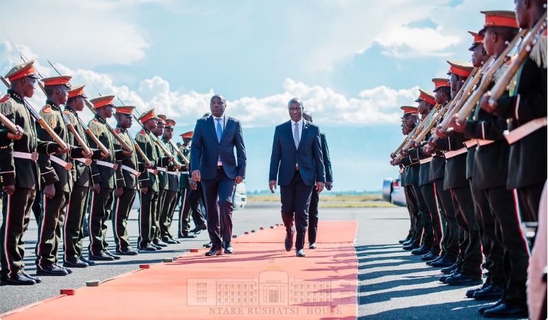 Minisitiri w'Intebe Dr Ngirente yaraye ageze i Bujumbura mu nama y'Amahoro