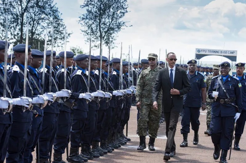 AMAKURU MASHYA: Perezida Kagame yazamuye mu ntera Abapolisi barimo abahawe irya CP