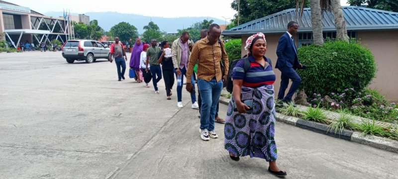 Abanyekongo baherutse guhungira mu Rwanda batangiye gutahuka